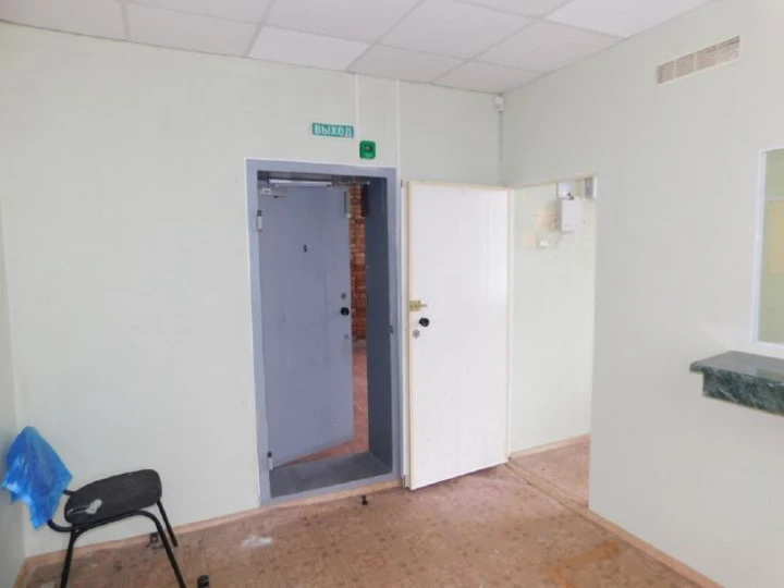 Исторический особняк в центре Самары по адресу: ул. Куйбышева, д. 93 и коммерческие объекты в с. Калиновка, п. Прогресс, п. Масленниково Самарской области