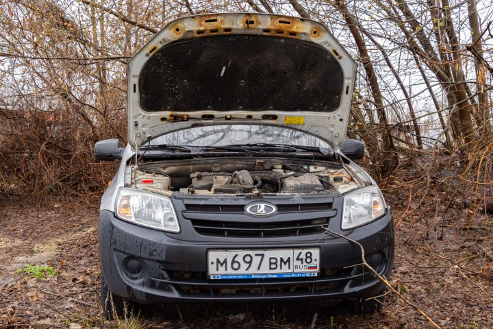 Легковой автомобиль марка, модель ТС: LADA, 219060 LADA GRANTA, 2012 года выпуска, идентификационный номер (VIN)  XTA219060DY016802, цвет кузова  серебристый по адресу: Липецкая обл., г. Липецк, пр. Поперечный, д. 4А