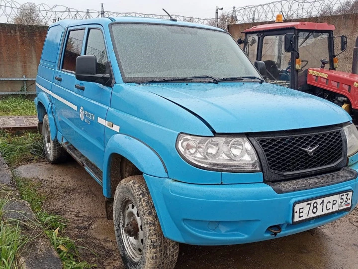 Автомобиль UAZ PICKUP