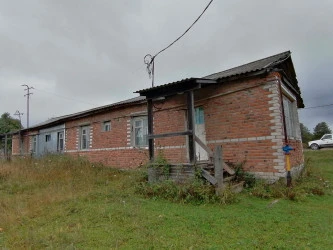 Здание 149,1 кв.м с земельным участком 674 кв.м: Республика Коми, г. Ухта, д. Лайково, ул. Центральная, дом 1