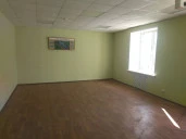 Здание 430,8 кв.м с земельным участком 1186 кв.м, гаражный бокс в ГК "Символ": Ярославская область, м. о. Ярославский, рп. Лесная Поляна, дом 11