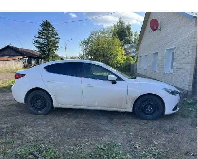 Автомобили легковые MAZDA 3 2013 года выпуска