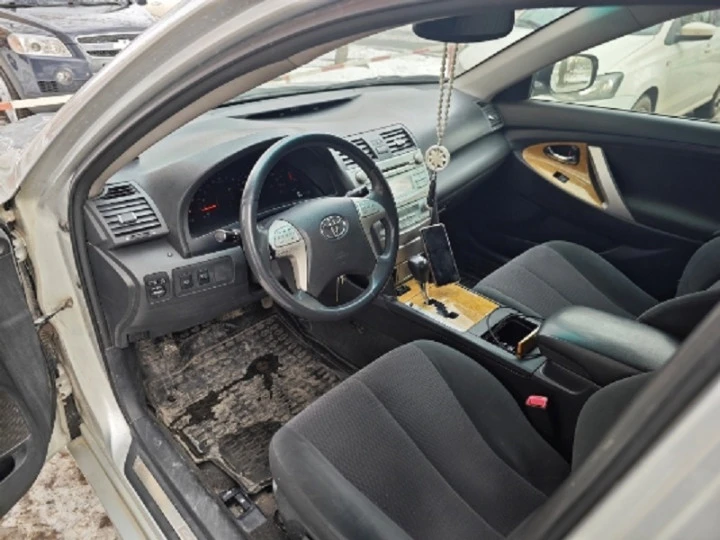 Автомобили легковые TOYOTA CAMRY 2006 года выпуска