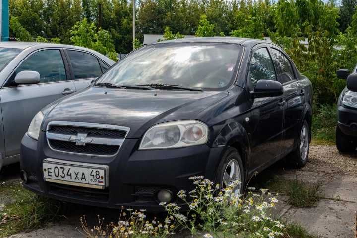 Легковой автомобиль CHEVROLET, KLAS (T200/Chevrolet Aveo), 2008 года выпуска, гос. номер Е 034 ХА 48, идентификационный номер (VIN): XUUSA697J70000150, модель, номер двигателя  F14D3 560404K, цвет кузова  черный