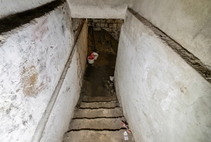 Нежилые помещения 377,9 кв.м в цоколе жилого дома, Уфа, ул. Кольцевая, 61.