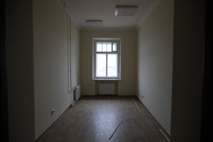 Право аренды помещения площадью 358 кв. м в Апраксином дворе