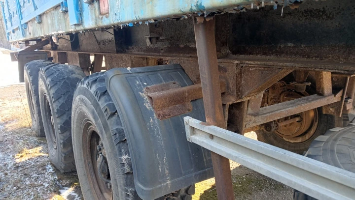 Полуприцеп тяжеловоз ЧМЗАП-99065