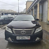 Транспортное средство Тойота Камри