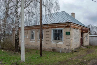 Нежилое здание, 85,2 кв.м. с земельным участком 346 кв.м. в с. Крутогорье.