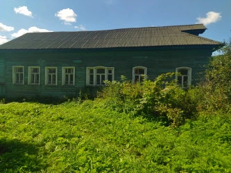Нежилое здание, площадь 73,5 кв. м с земельным участком 833 кв.м: Ярославская обл., Ростовский р-н, с. Мосейцево, ул. Труда, д. 39