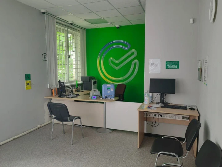 Продажа стрит-ритейла площадью 284,3 кв. м в г. Ульяновске и 2 помещения в Ульяновской области с долей в земельном участке