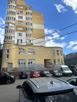 Продажа единым лотом двух помещений общей площадью 924,2 кв. м в г. Энгельс Саратовской области