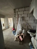 Жилое помещение (квартира), пл. 70,8 кв. м, этаж 4, кадастровый № 50:49:0010103:2328, местоположение: МО, г. Звенигород, кв-л Маяковского, д. 19а, кв. 12. В соответствии с выпиской из домовой книги от 13.04.2026, зарегистрированные лица отсутствуют.