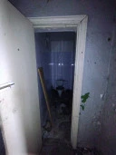 Здание спецназа, общей площадью 268,3 кв. м., назначение нежилое, количество этажей 1,  земельный участок площадью 810,4 кв.м: Республика Коми, м. о. «Княжпогостский», г. Емва, ул. Дзержинского, д. 78а