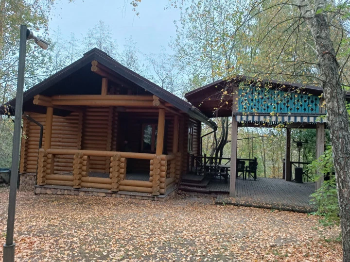 Здание (жилой дом), пл. 548,1 кв. м, жилое, Московская обл., Истринский р-н, Обушковское с/п, д. Обушково