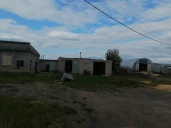 Здание гаража 252,4 кв.м, земельный участок 754 кв.м: Республика Коми, Княжпогостский округ, г. Емва, ул. 60 лет Октября, д. 2а