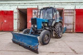 Трактор Беларус-82.1, 2015 года выпуска; заводской № машины (рамы): 808212525; двигатель №908516; коробка передач №555293; цвет: синий