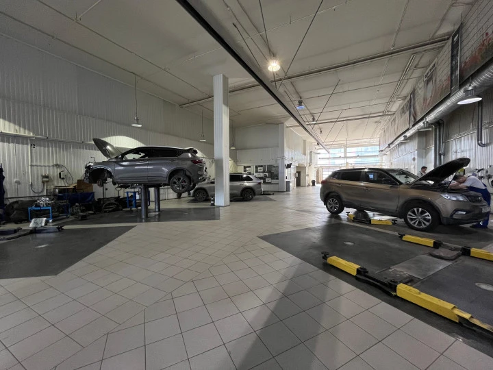 Продажа доли в размере 100% уставного капитала одного из самых крупных Дилерских автоцентров в Москве и МО ГК «Обухов» Домодедово, вдоль трассы А-105, ведущей в аэропорт «Домодедово» с готовой инфраструктурой и наработанной сетью поставщиков