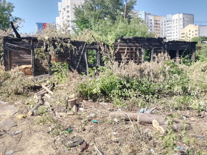 Аукцион по продаже нежилого здания и земельного участка по адресу: Алтайский край, г. Барнаул, ул. Папанинцев, дом 182