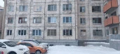 Жилое помещение (комната) - 12 кв. м, кадастровый номер 74:36:0113003:3130, 1-й этаж.Адрес: Челябинская обл., г. Челябинск, ул. 50-летия ВЛКСМ, д. 8А, кв. 2, комната 1/2.