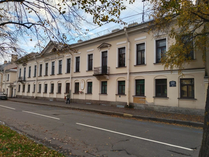 Нежилое помещение 9,5 кв.м. на наб.Крюкова канала