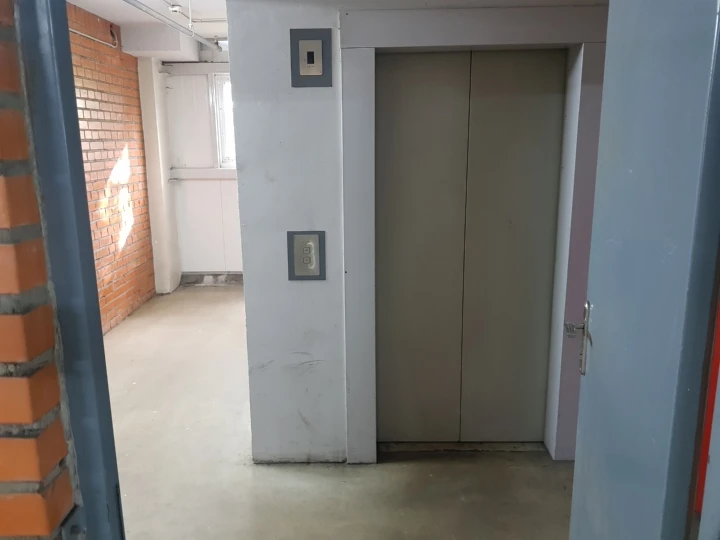 Кладовка / гаражный бокс 21 кв.м