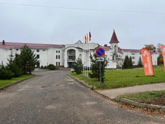 Гостиница 3* в центре города Углича: Ярославская область, Угличский район, г. Углич, ул. Островского, д. 7, с земельным участком