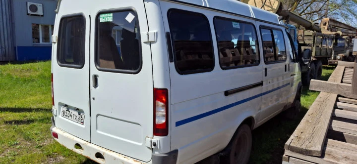 Автомобиль ГАЗ-32212