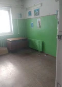 Имущественный складской комплекс, состоящий из 7 одноэтажных нежилых зданий общей площадью 2211,90 кв.м по адресу: Ярославская область, Рыбинский район, с. Никольское, ул. Центральная, д. 55, расположенный на земельном участке площадью 11 580 кв.м