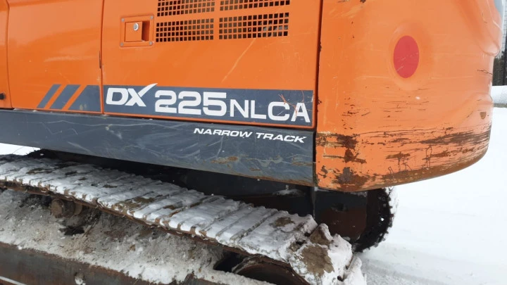 ЭКСКАВАТОР DOOSAN DX225NLCA, 2018, Идентификационный номер: DHKCEBCDVJ0001022, принадлежащий Продавцу на праве собственности, что подтверждается Договором купли-продажи № ОВ/Ф-271171-01-01-С-01 от 15.12.2022 г.
