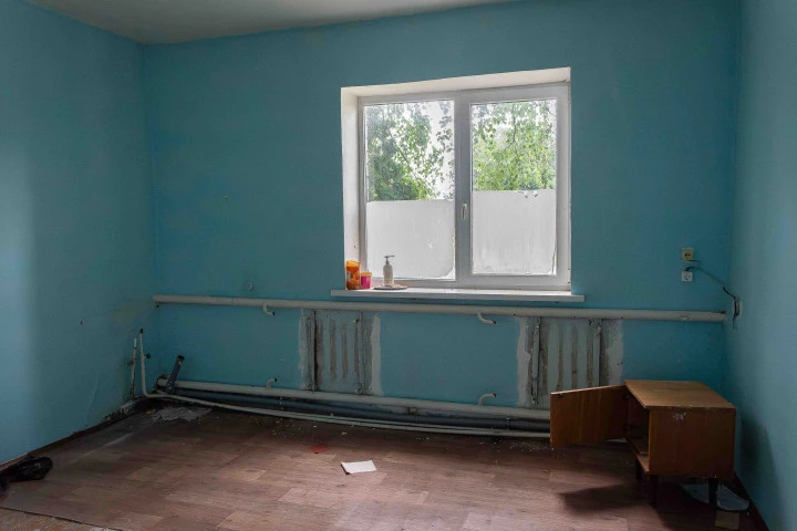 Здание амбулатории 180 м и земли 8.8 соток в с. Конь-Колодезь