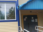 Здание общей площадью 1125,9 кв. м с кадастровым номером 86:07:0103008:2842 и земельный участок с кадастровым номером 86:07:0103008:95, по адресу: Октябрьский муниципальный район, пгт. Октябрьское, ул. 50 лет Победы, д. 3
