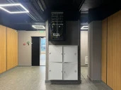 Нежилое помещение 1100 кв.м офисного назначения, расположенное в торгово-офисном центре "Селектика" на Варшавском шоссе г. Москвы.