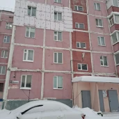 Помещение, назначение: жилое, площадью 50,8 кв.м, расположенное по адресу: Ямало-Ненецкий автономный округ, г.Ноябрьск, ул.Дзержинского, д.20Б, кв.13. Кадастровый номер: 89:12:110707:792.  Обременения (ограничения): залог в пользу АО «Старбанк».