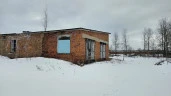 Производственное здание 825,3 кв.м, земельный участок 3051 кв.м по адресу: Российская Федерация, Республика Коми, муниципальный округ Княжпогостский, город Емва, улица Совхозная, дом 12а