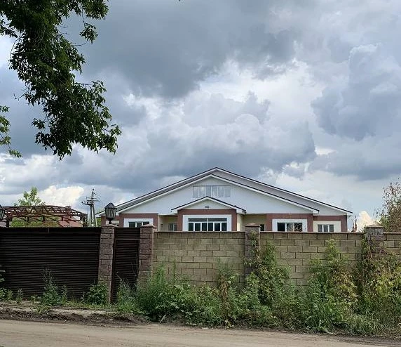 Жилой дом 590,4 кв. м и З/У - 845 кв.м по адресу: г. Самара, территория СНТ Яблонька, ул. 6-я, д. 494