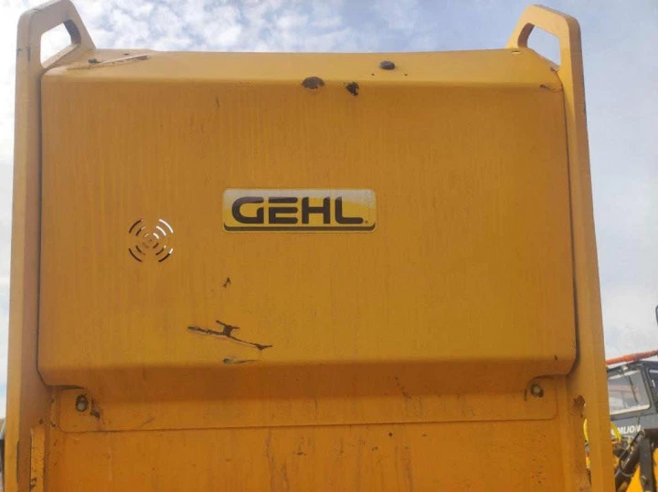 Продается погрузчик строительный GEHL ТХ-408, 2021 года, г. Красноярск