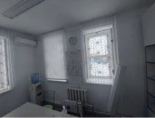 Нежилые помещения, общей площадью 188,2 кв. м, ; доля 1156/1700 в праве общей долевой собственности на земельный участок , общей площадью 1 700 кв. м, расположенные по адресу: Курганская область, с. Звериноголовское, ул. Октябрьская, д. 40.