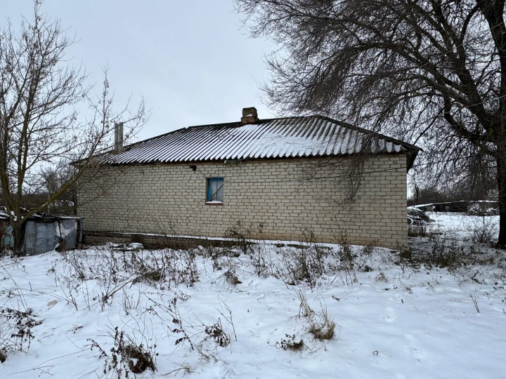 Здание 74,6 кв.м и з/у в Курской области, с. Красная Долина