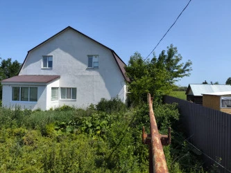Жилое здание - 160 кв. м, земельный участок - 3 387 +/-0 кв. м, адрес: Самарская область, р-н. Безенчукский, с. Никольское, ул. Зеленая Лука, д. 10а