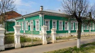 Здание ОКН с зем. участком 4 385 кв.м в центре г. Переславля-Залесского: Ярославская область, г. Переславль-Залесский, ул. Советская, д. 22, с земельным участком