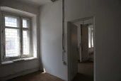 Право аренды помещения площадью 324,5 кв. м в Апраксином дворе.