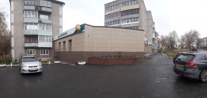 Нежилое помещение, общей площадью 261,1 кв. м, адрес: Свердловская область, г. Екатеринбург, ул. Хохрякова, д. 72.