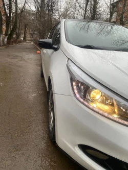 Автомобиль: марка KIA JD (Cee'd), идентификационный номер (VIN): XWEHN512BF0026782, год выпуска: 2014