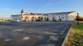 Гостиница 3* в центре города Углича: Ярославская область, Угличский район, г. Углич, ул. Островского, д. 7, с земельным участком