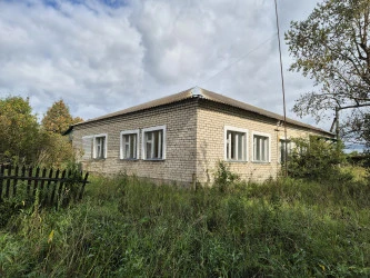Здание, назначение: нежилое, общей площадью 146,1 кв. м, к, земельный участок, площадь 931+/-11 кв. м: Ярославская область, муниципальный округ Борисоглебский, деревня Инальцино, улица Новая, дом 20
