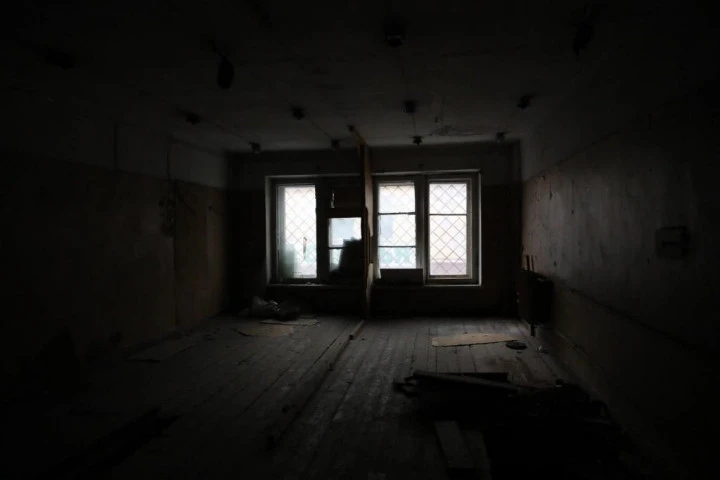 Право аренды помещения площадью 1 457,2 кв. м в Апраксином дворе.