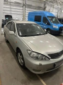 Легковой TOYOTA CAMRY