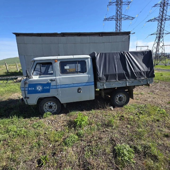 Грузовой УАЗ 390945