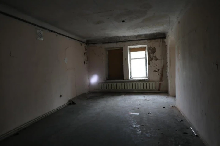Право аренды помещения площадью 122,2 кв. м в Апраксином дворе.